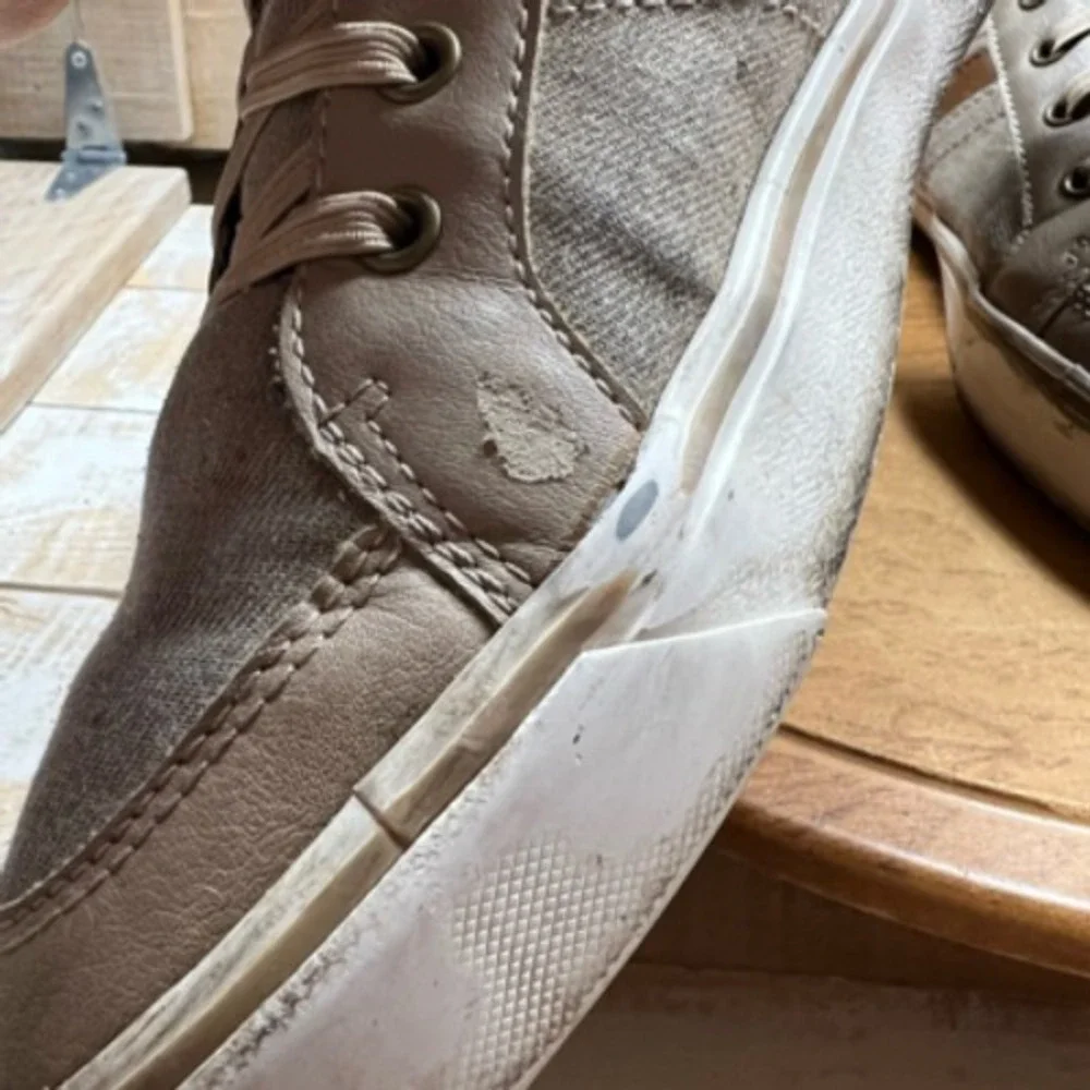 Levi's Sneakers Mens 8.5 M Beige Textile‎ Low Top Lace Up Casual Classic EUR 42